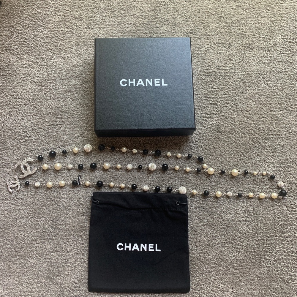Chanel Pearl Necklace Belt